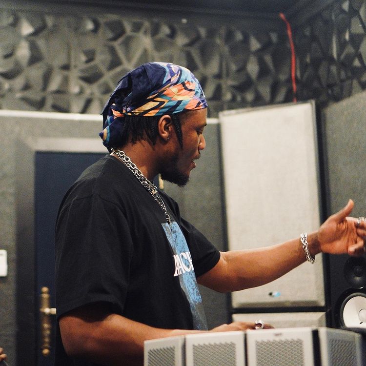 Pheelz Ft. Buju – Finesse (Folake For The Night) pheelzmrproducer 20220301 0001 - Pheelz Ft. Buju – Finesse (Folake For The Night)